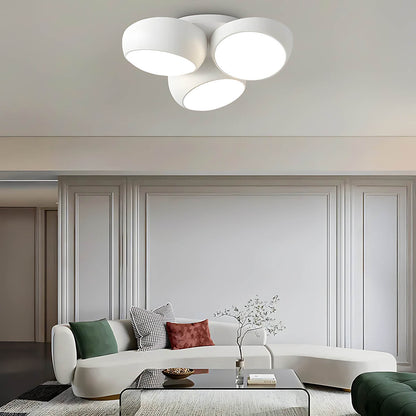 HELSINKI (Reduced Price | White | 3 Heads | 56cm / Warm White)