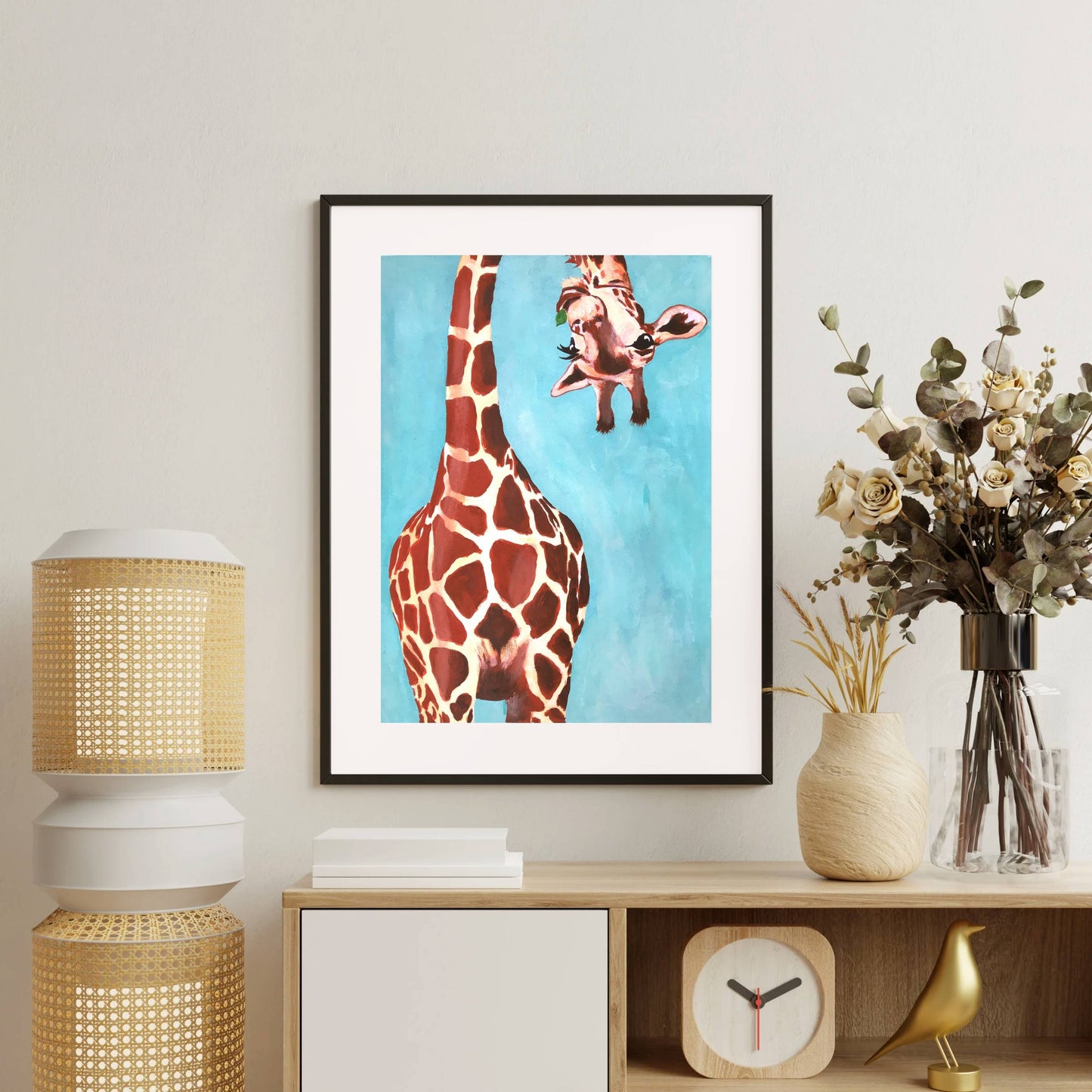 GIRAFFE WITH GREEN LEAVE | PRINT