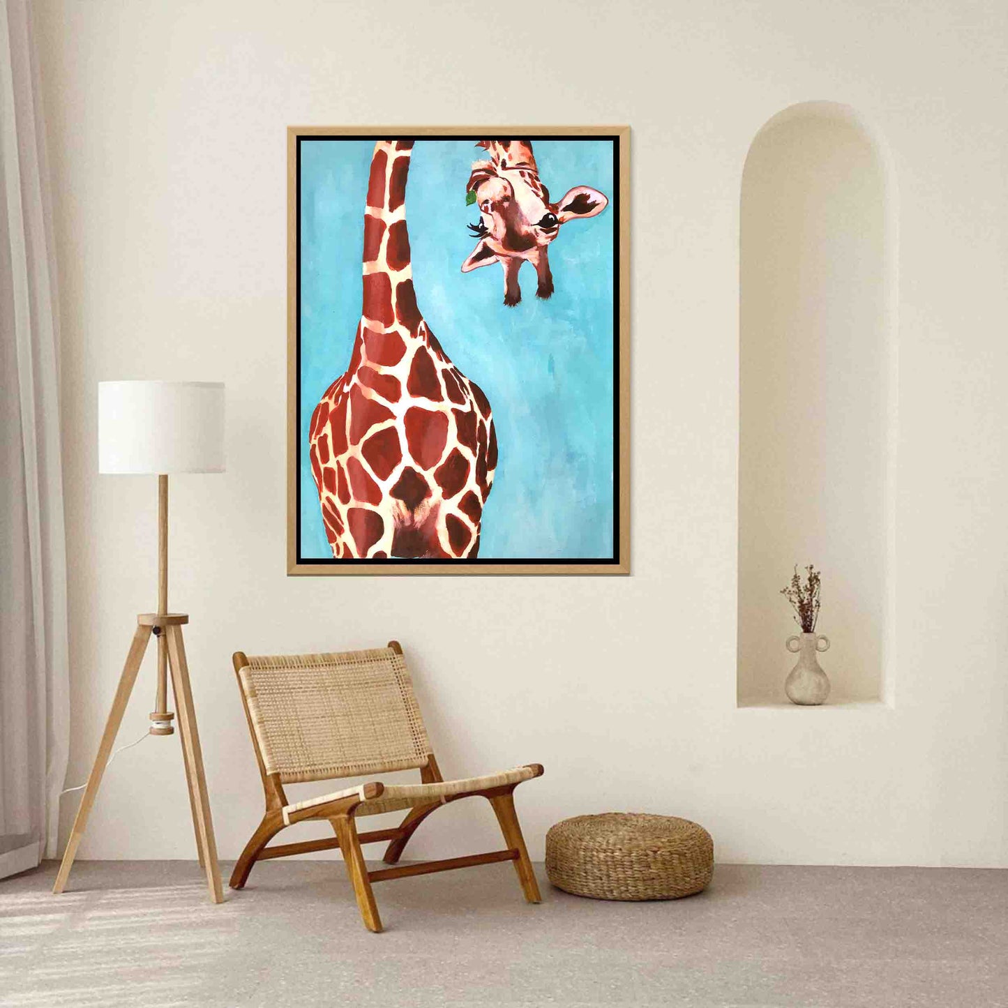 GIRAFFE WITH GREEN LEAVE | CANVAS