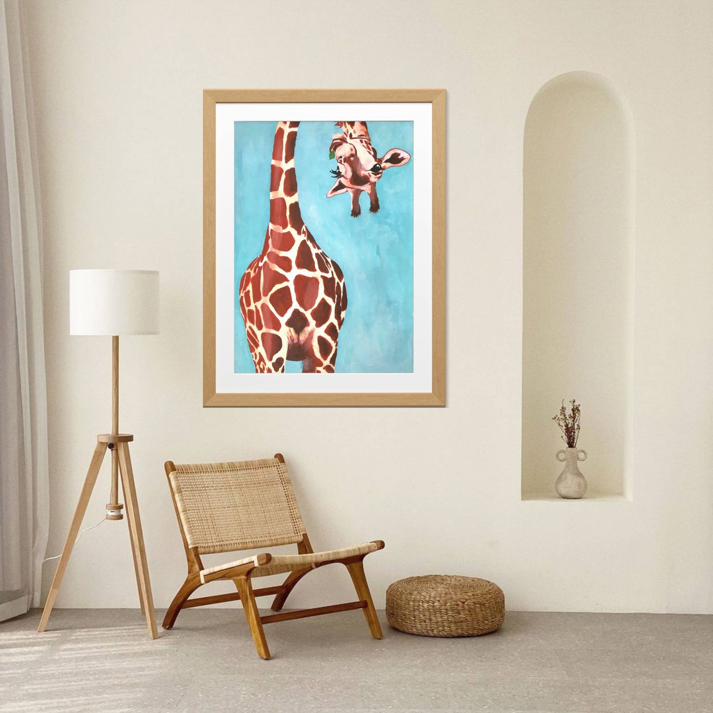 GIRAFFE WITH GREEN LEAVE | PRINT