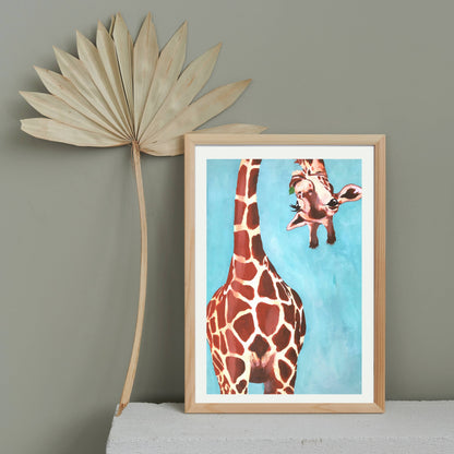 GIRAFFE WITH GREEN LEAVE | PRINT