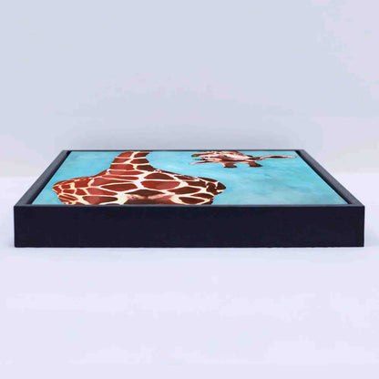 GIRAFFE WITH GREEN LEAVE | CANVAS