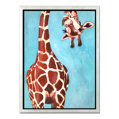 GIRAFFE WITH GREEN LEAVE | CANVAS