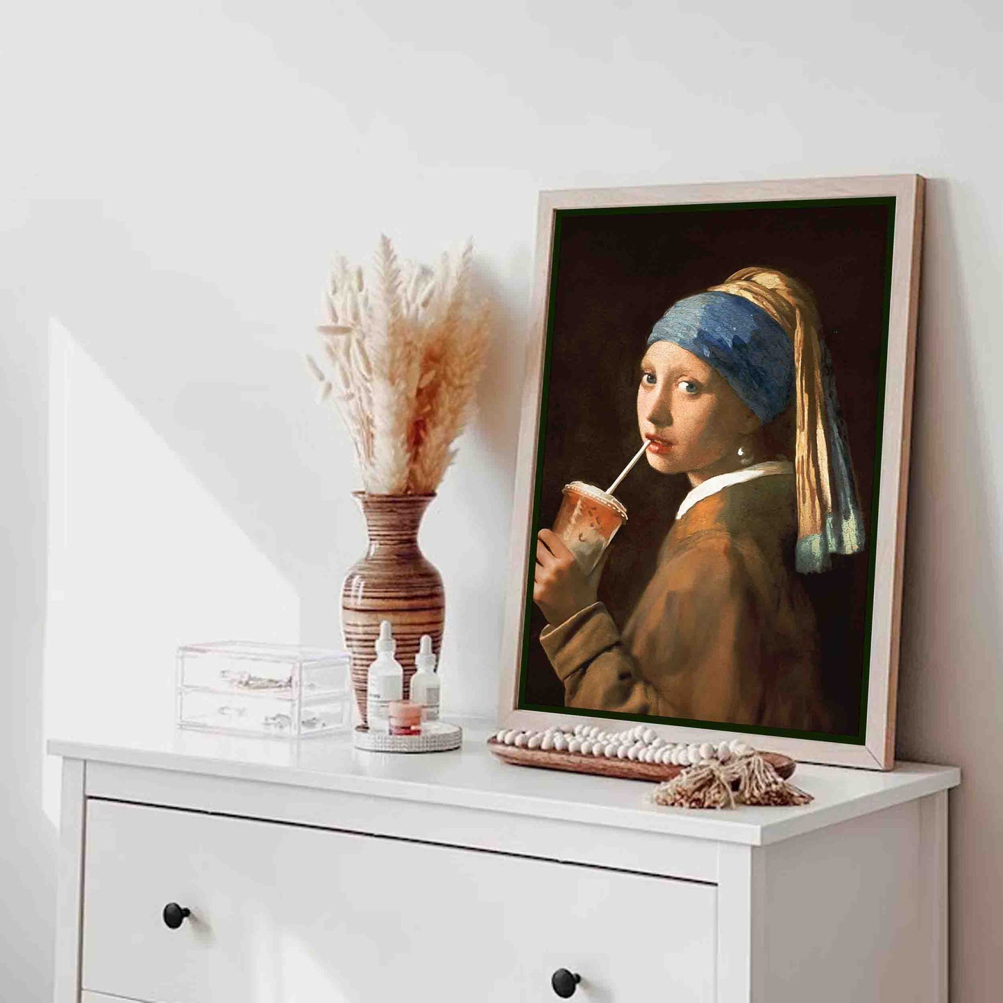 GIRL WITH ICED LATTE | CANVAS