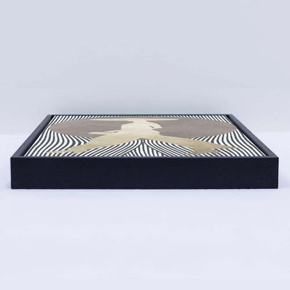 LA MADAME NOIR | CANVAS